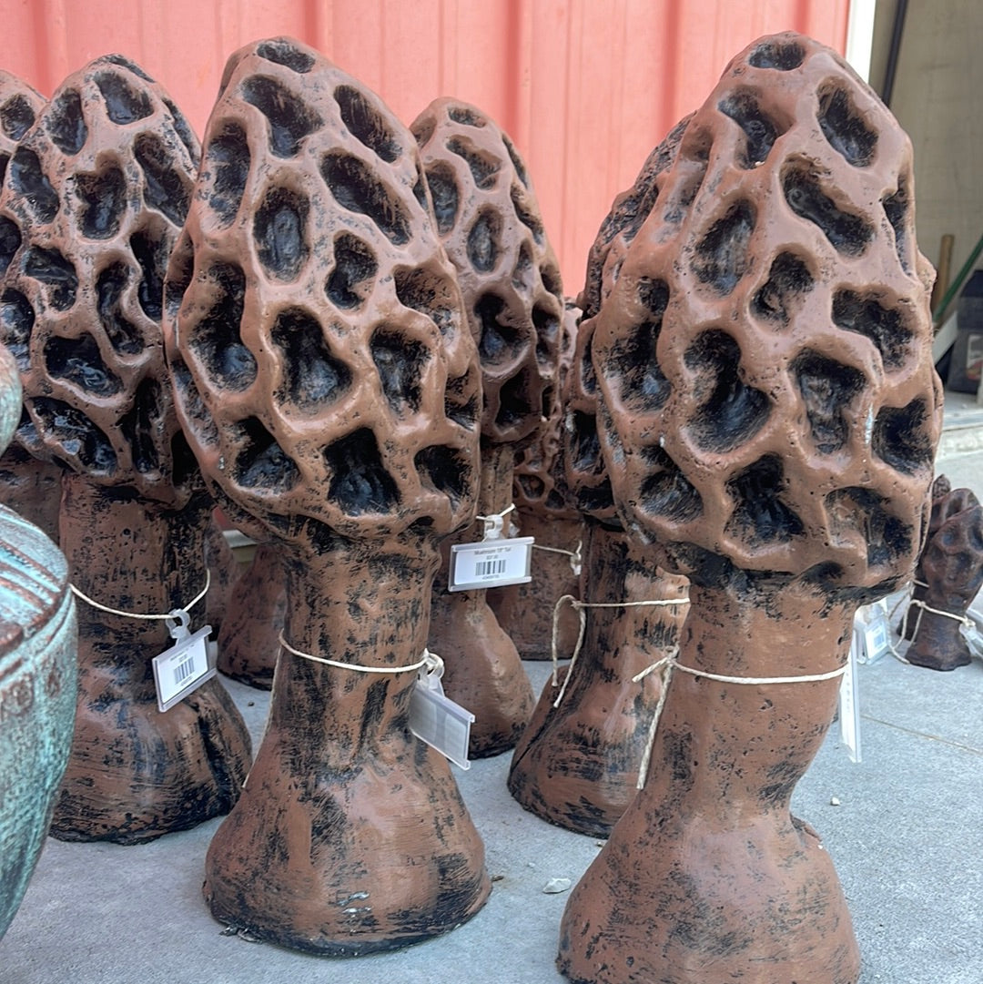 Mushroom 18" Tall