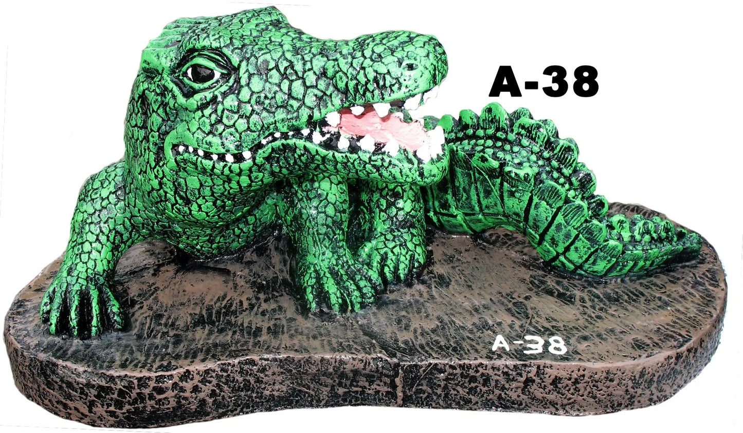 Alligator - Head Turned 8" tall